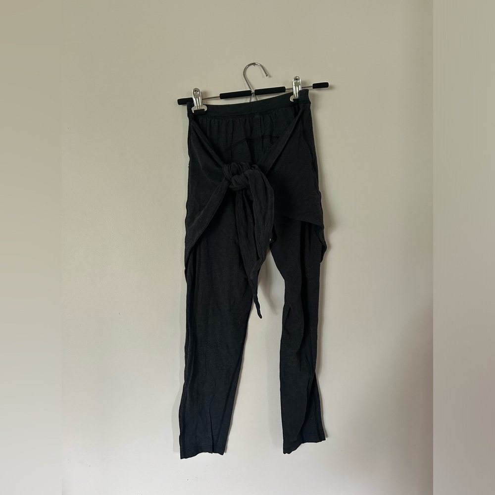 LULULEMON | Tie One On kangaroo pocket jogger pant